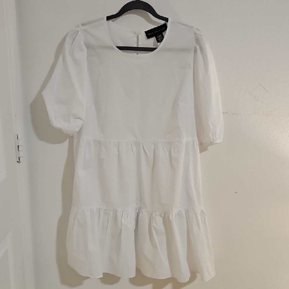 Elegant White Mini Dress